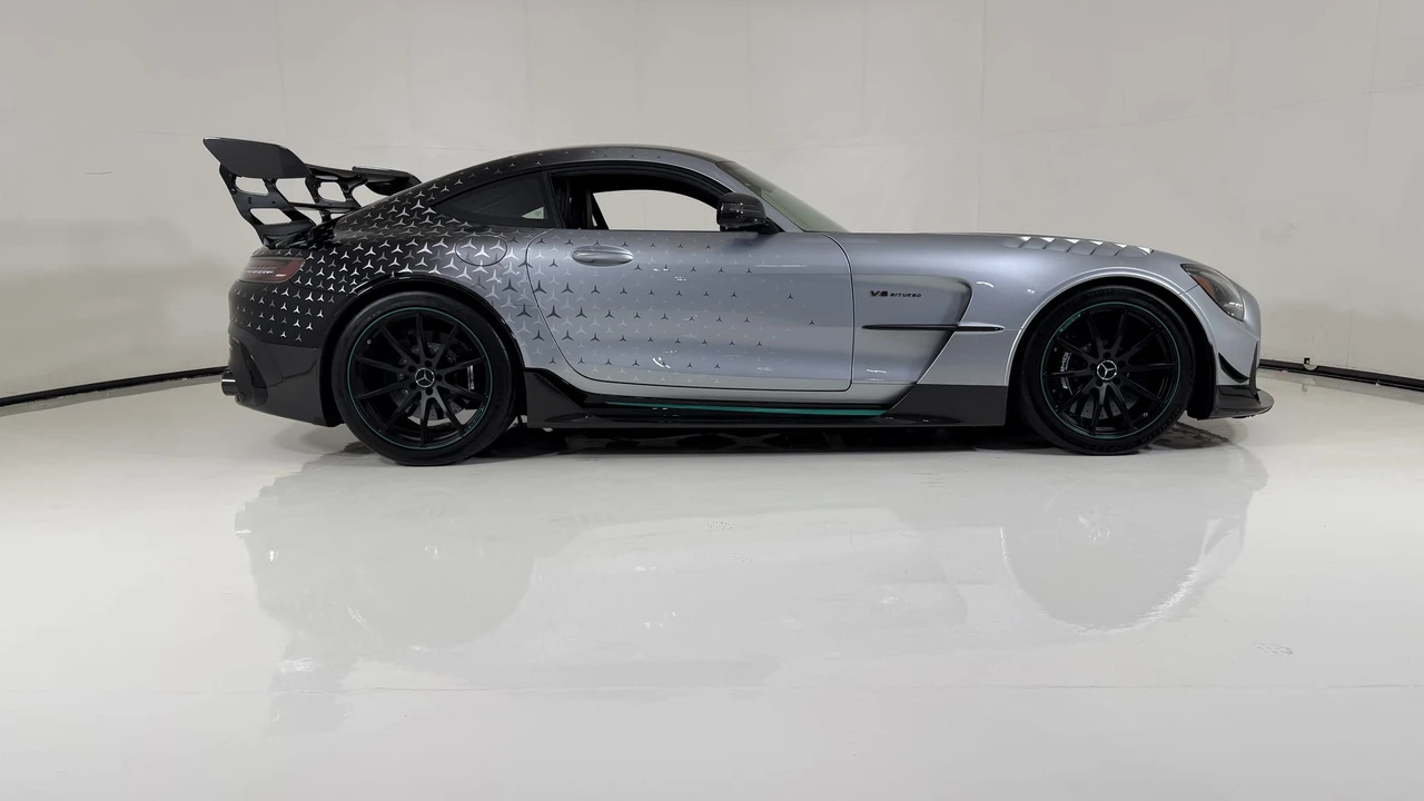 2021 Mercedes-Benz AMG GT Black Series - Image 23 of 31