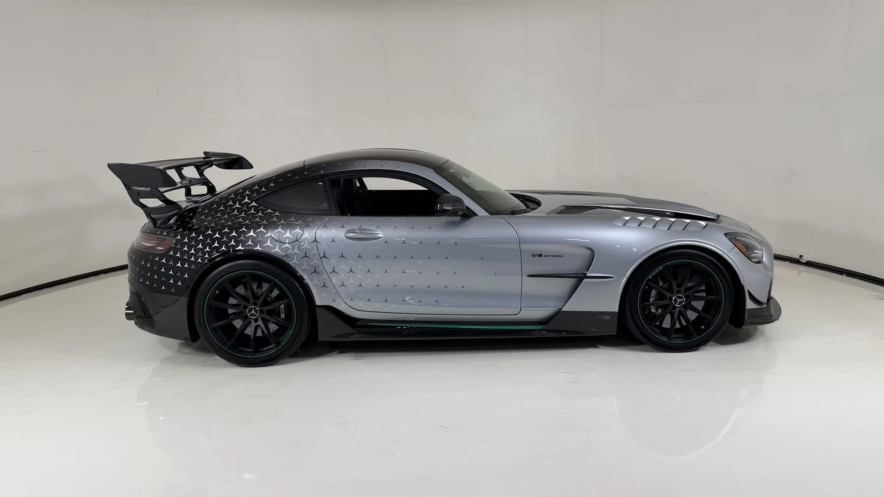 2021 Mercedes-Benz AMG GT Black Series - Image 22 of 31