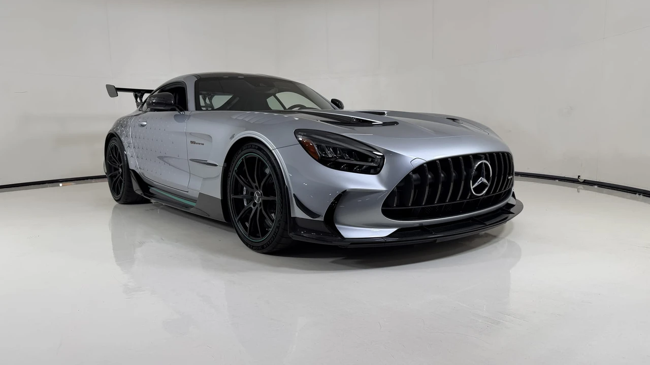 2021 Mercedes-Benz AMG GT Black Series - Image 3 of 31