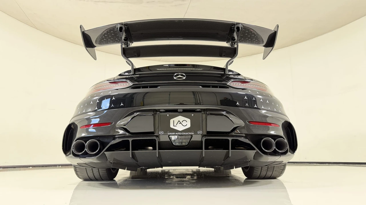 2021 Mercedes-Benz AMG GT Black Series - Image 19 of 31