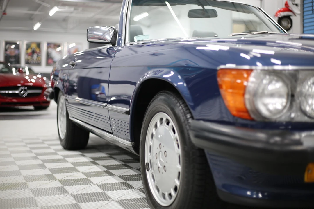 1989 Mercedes-Benz R107 SL-Class - Image 24 of 31