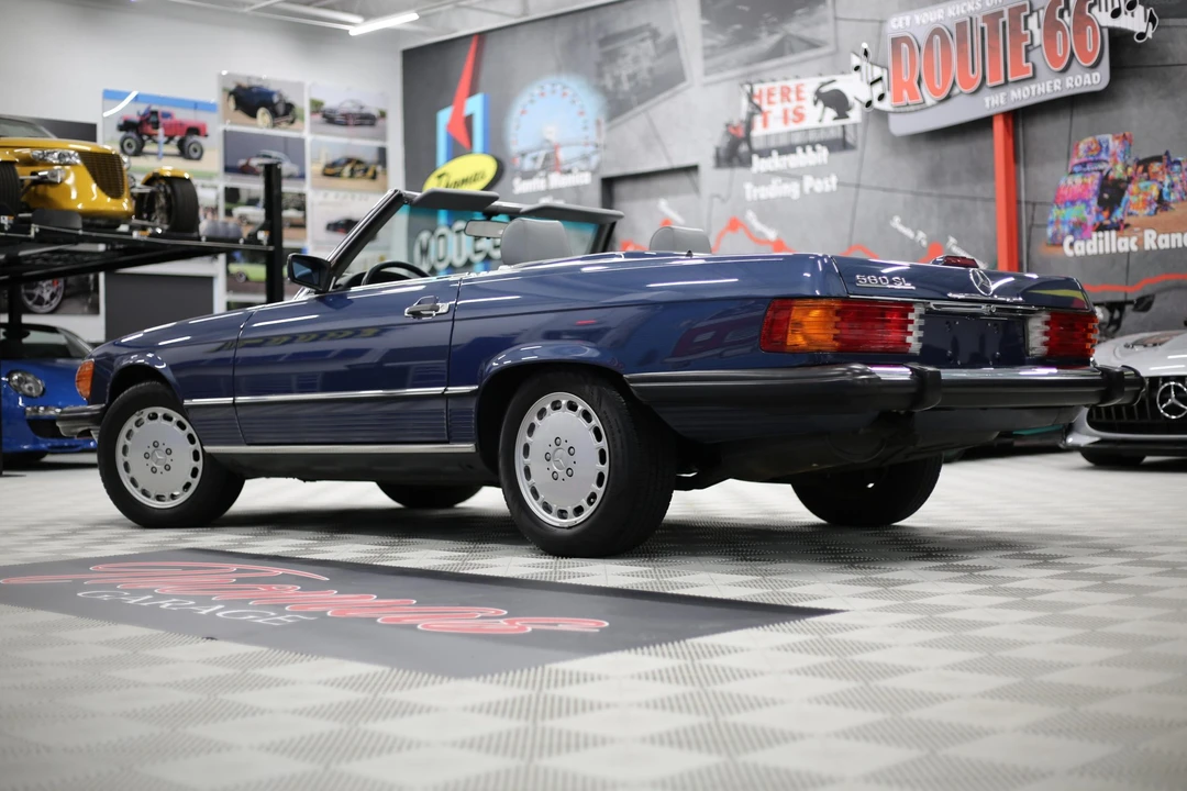 1989 Mercedes-Benz R107 SL-Class - Image 10 of 31