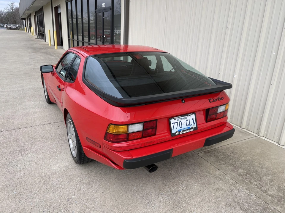 1989 Porsche 944 Turbo - Image 8 of 31
