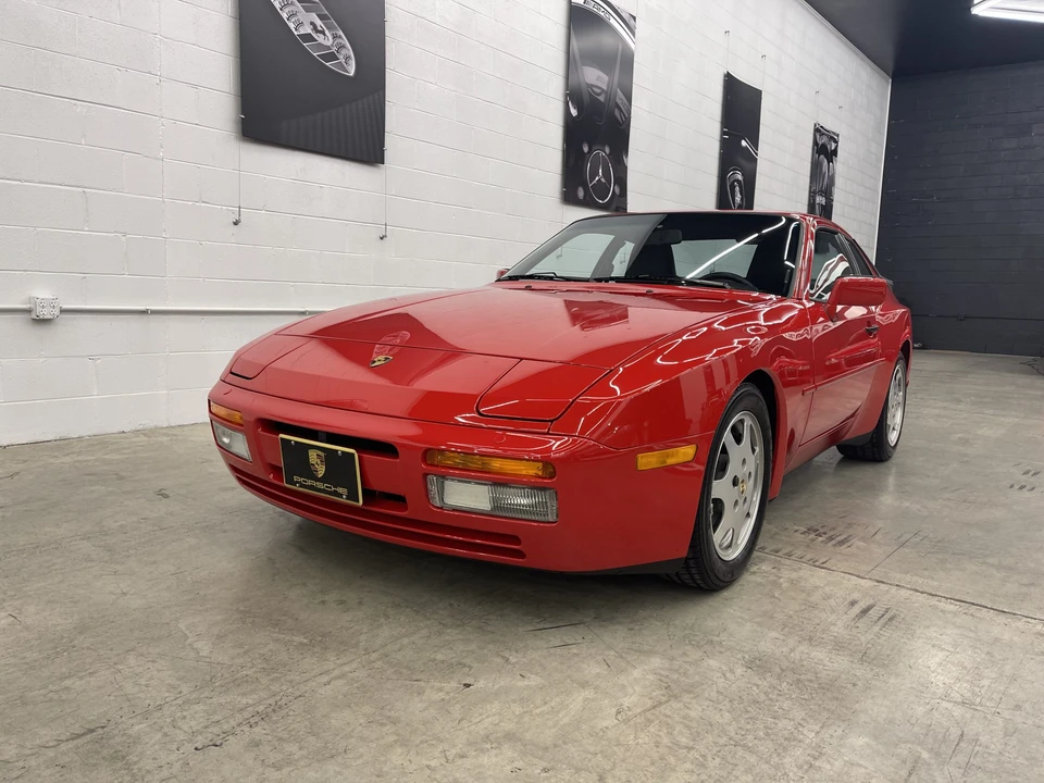 1989 Porsche 944 Turbo - Image 3 of 31