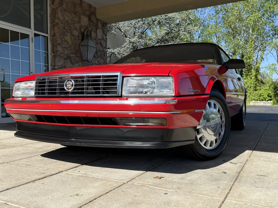 1993 Cadillac Allante - Image 9 of 31