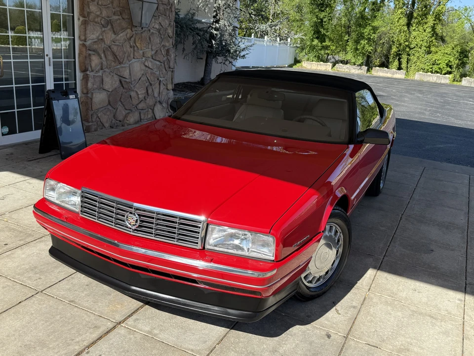 1993 Cadillac Allante - Image 8 of 31