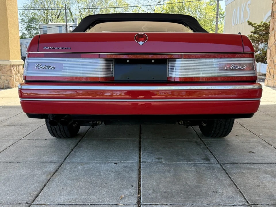 1993 Cadillac Allante - Image 20 of 31