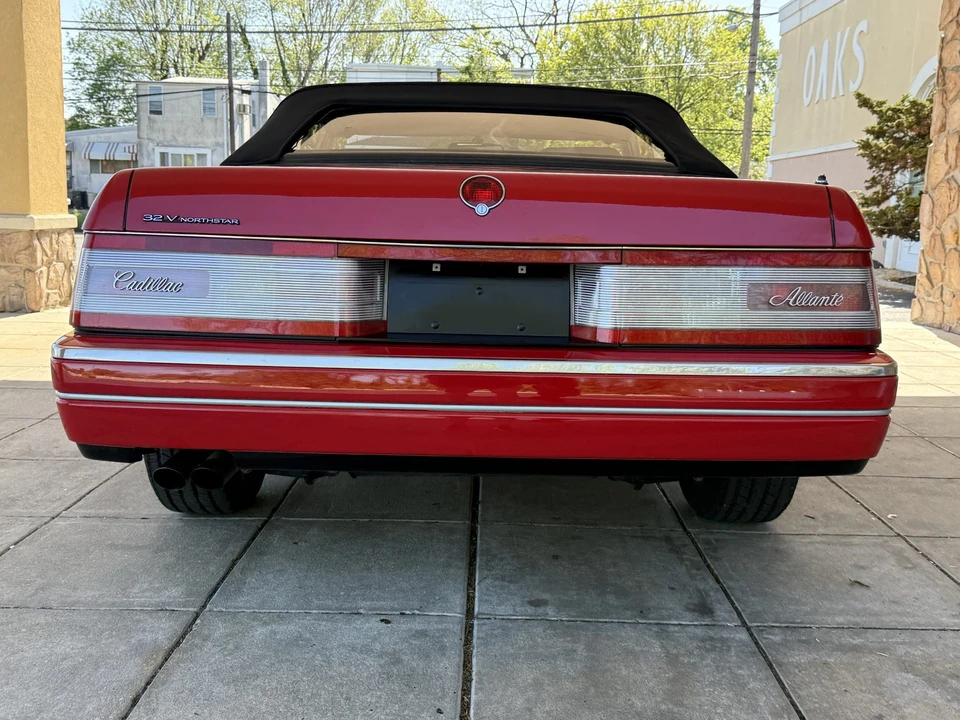 1993 Cadillac Allante - Image 21 of 31