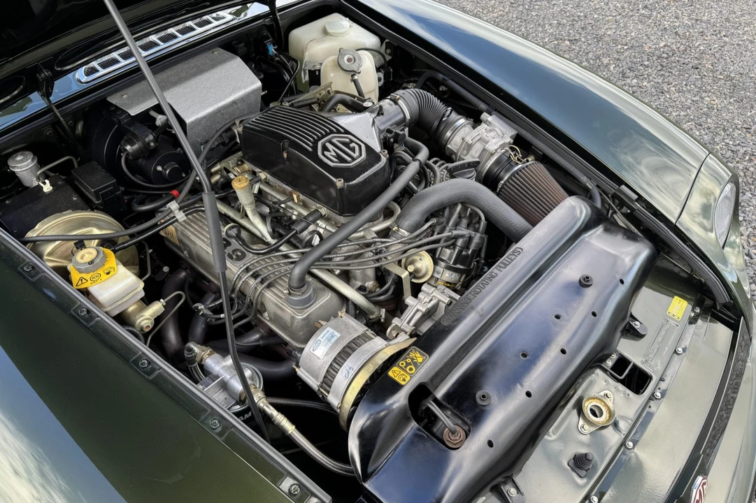1995 MG RV8 - Image 6 of 9