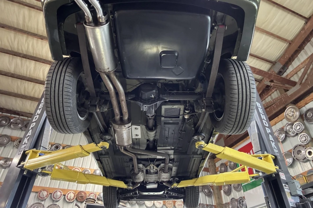 1995 MG RV8 - Image 7 of 9