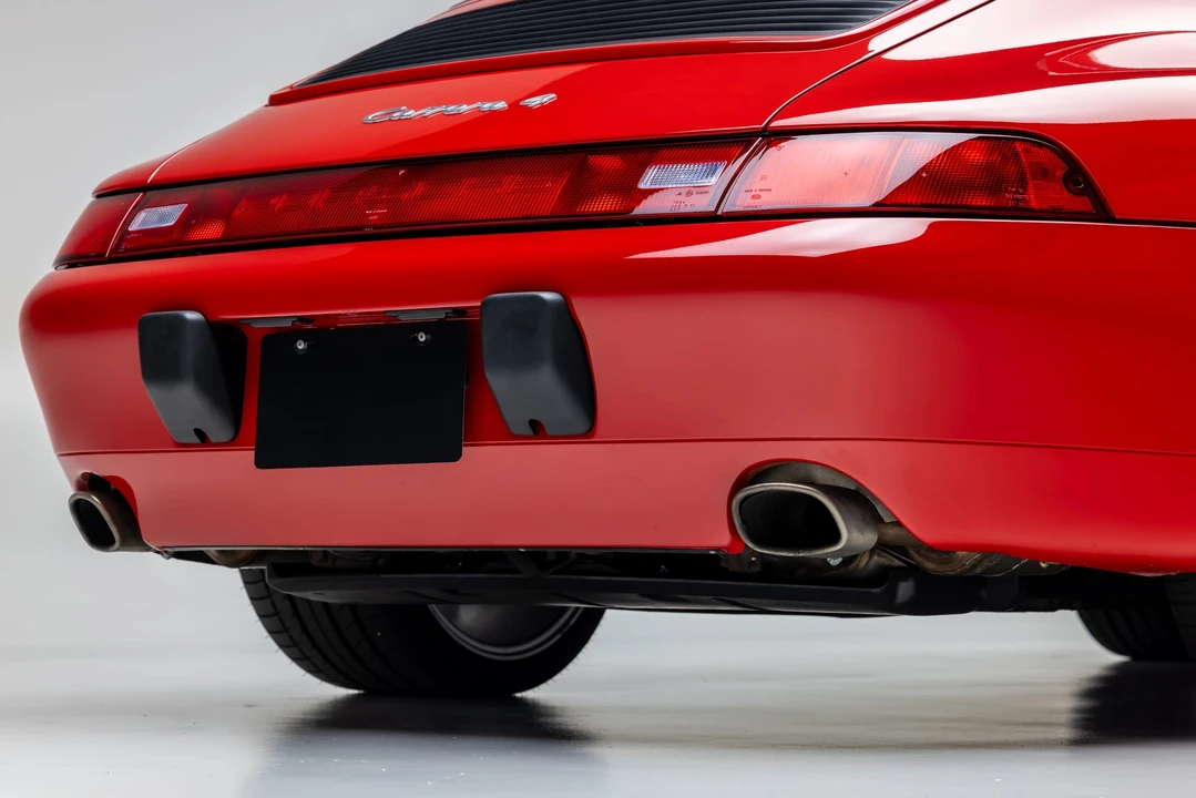 1996 Porsche 993 Carrera 4 - Image 24 of 31