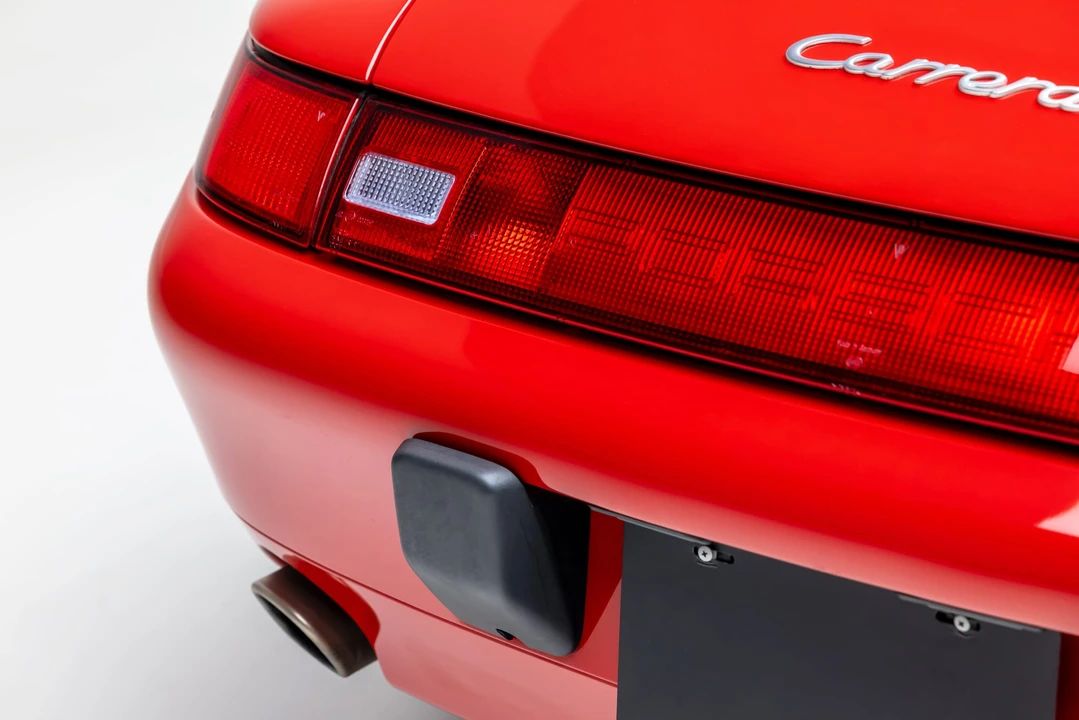 1996 Porsche 993 Carrera 4 - Image 25 of 31