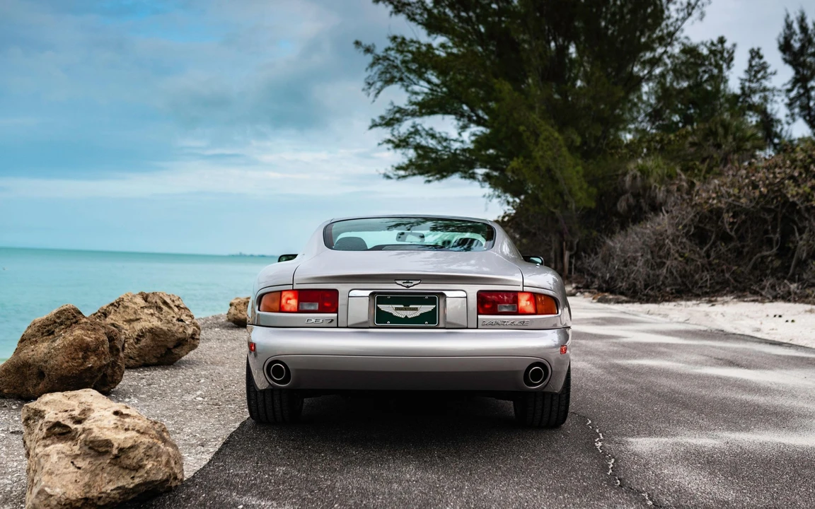 2001 Aston Martin DB7 Vantage - Image 16 of 31