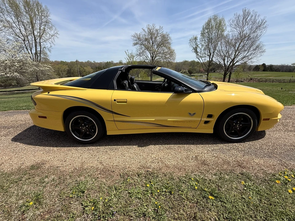 2002 Pontiac Firebird Trans Am 4th Gen - Image 17 of 31