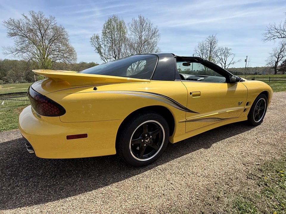 2002 Pontiac Firebird Trans Am 4th Gen - Image 18 of 31