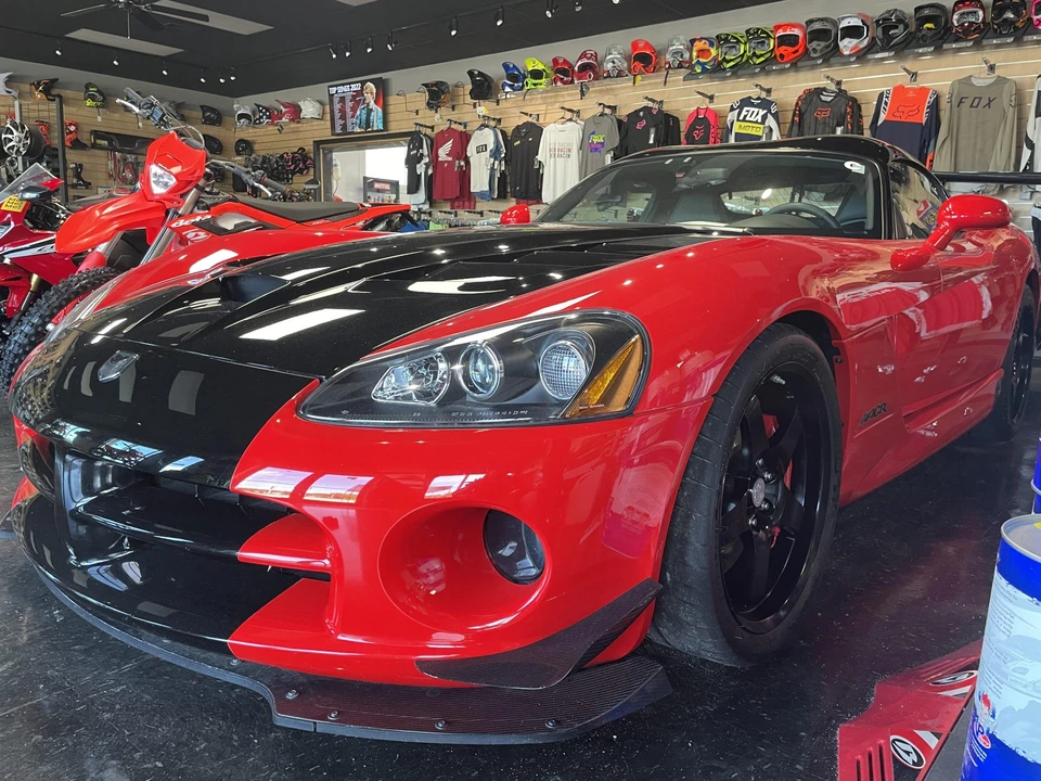 2008 Dodge Viper ACR 4th Gen - Image 2 of 31