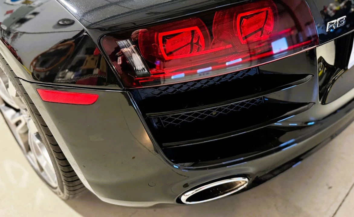 2010 Audi 42 R8 - Image 26 of 31