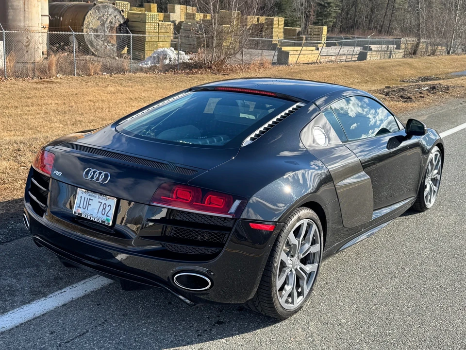 2010 Audi 42 R8 - Image 4 of 31