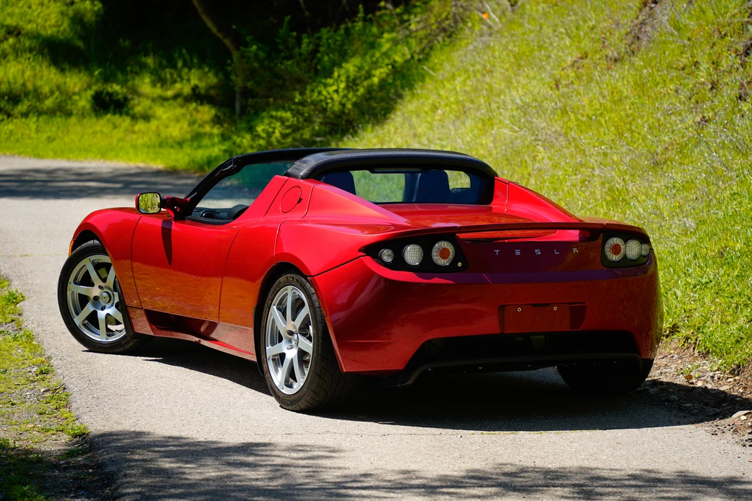 2010 Tesla Roadster - Image 12 of 31