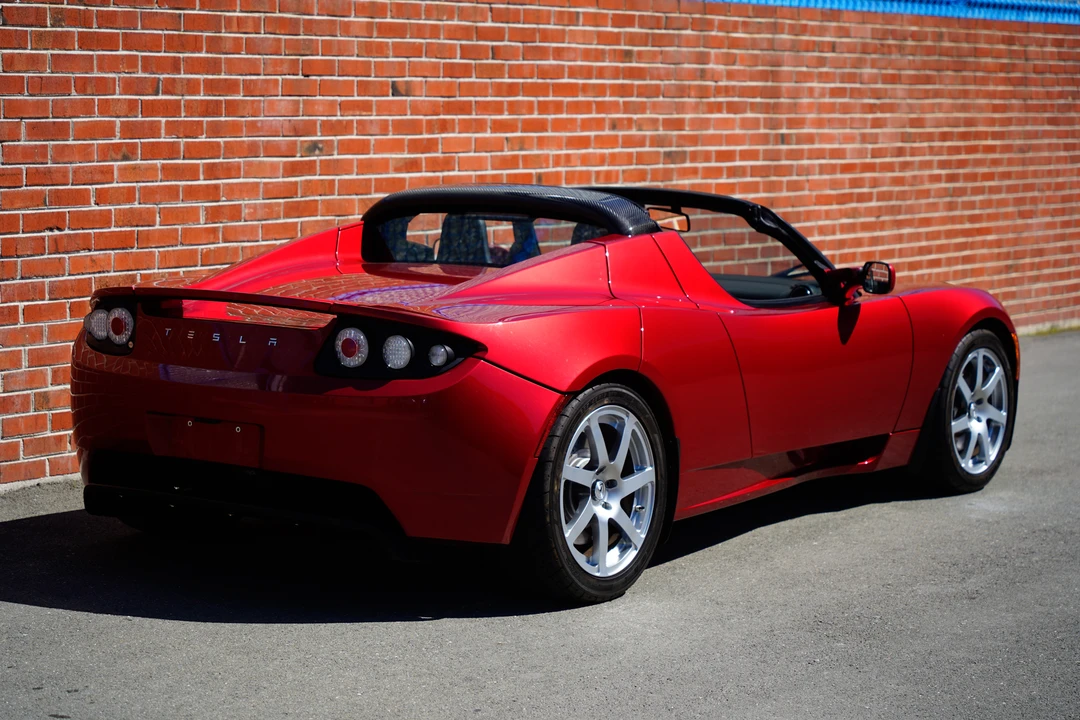 2010 Tesla Roadster - Image 19 of 31
