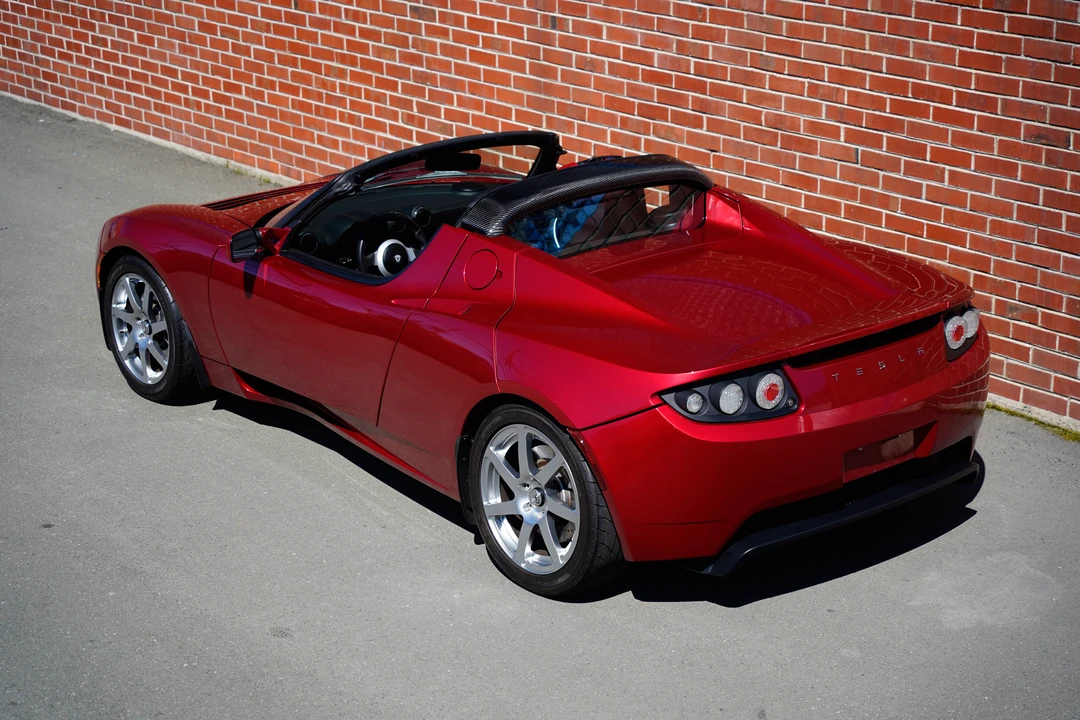2010 Tesla Roadster - Image 23 of 31