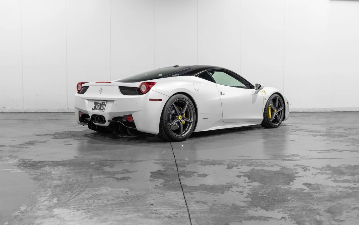 2013 Ferrari 458 Italia - Image 22 of 31