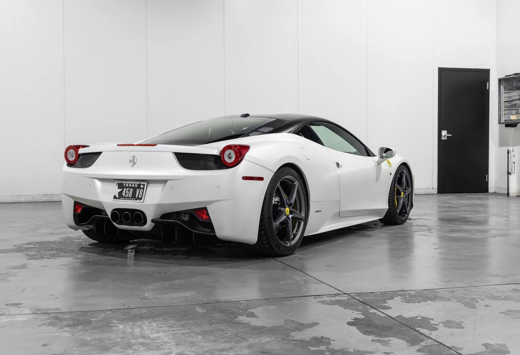 2013 Ferrari 458 Italia - Image 17 of 31