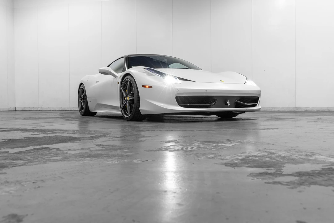 2013 Ferrari 458 Italia - Image 25 of 31
