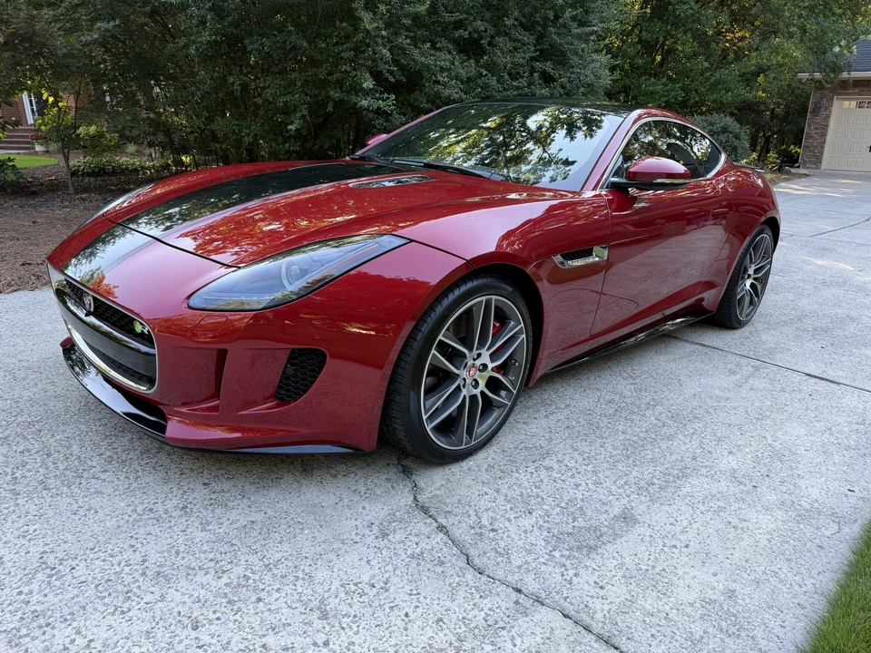 2015 Jaguar F-Type R 1st Gen - Image 2 of 31