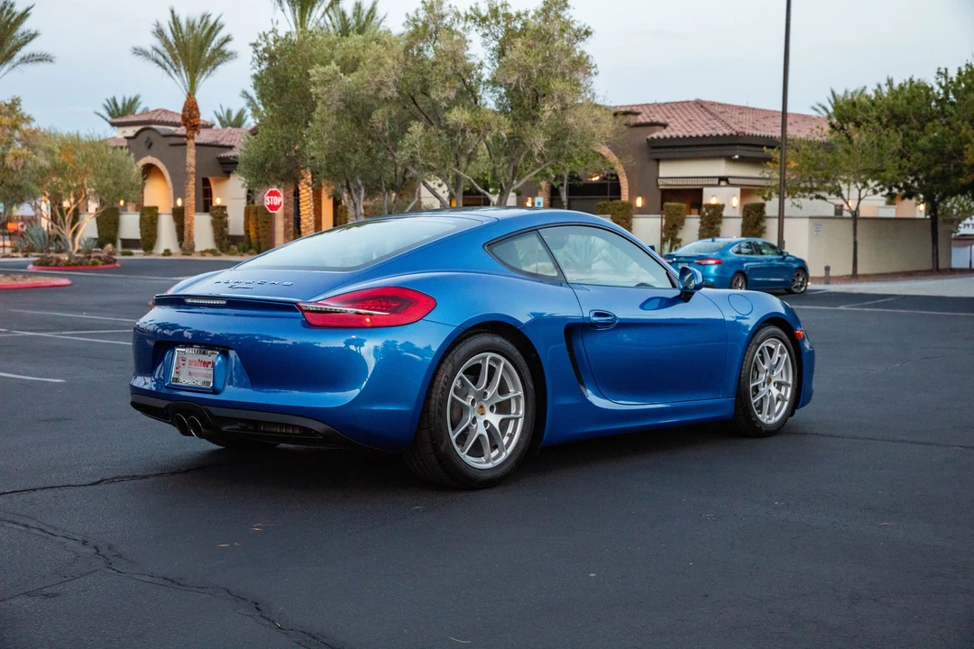2015 Porsche 981 Cayman - Image 7 of 31