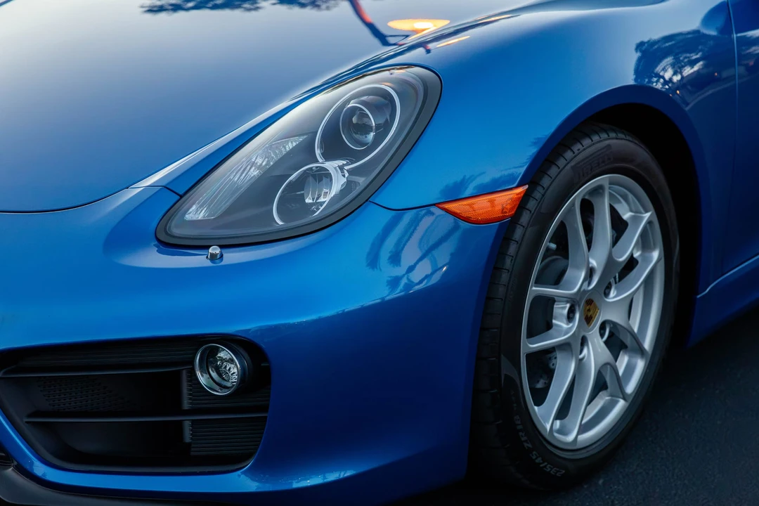 2015 Porsche 981 Cayman - Image 13 of 31