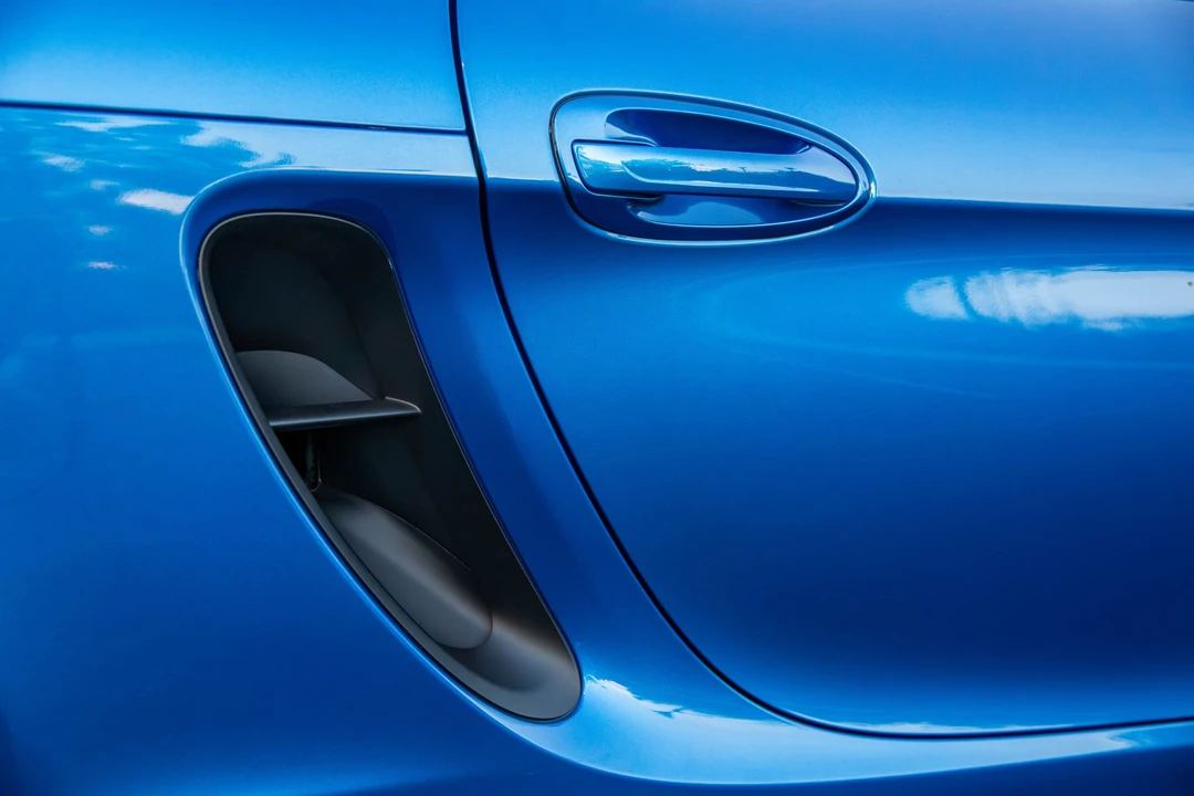 2015 Porsche 981 Cayman - Image 26 of 31