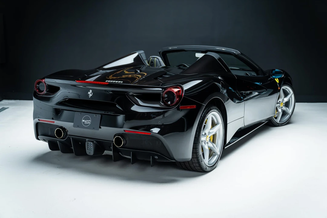 2016 Ferrari 488 Spider - Image 21 of 31
