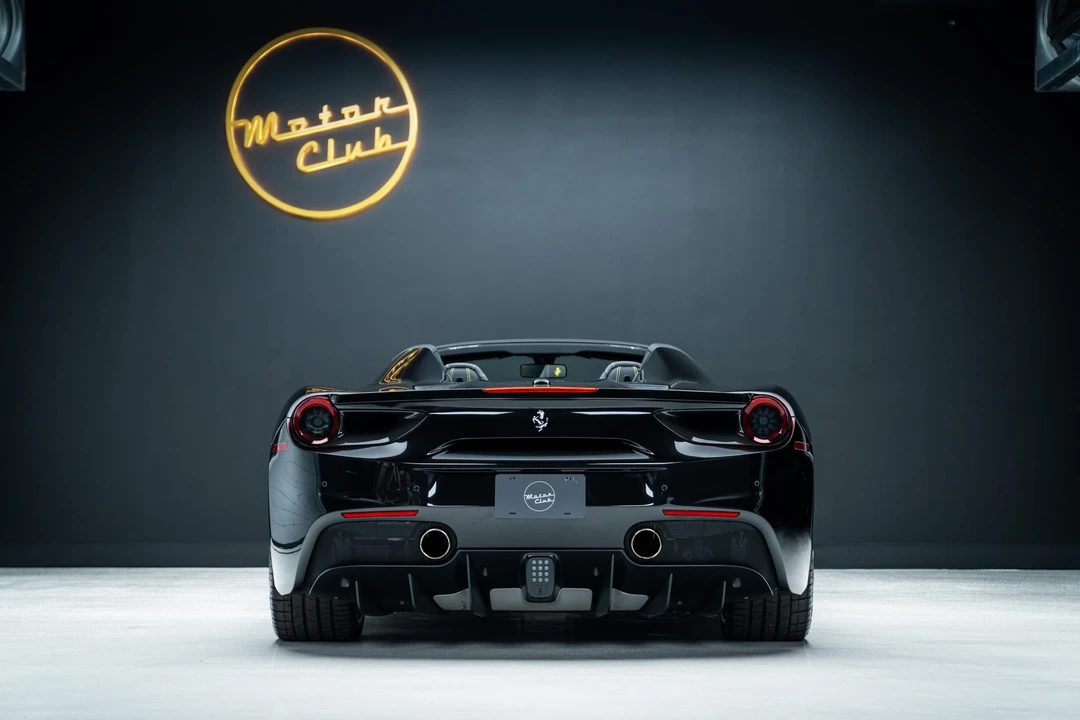 2016 Ferrari 488 Spider - Image 19 of 31