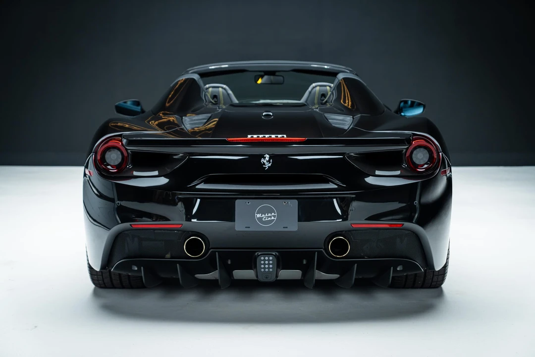 2016 Ferrari 488 Spider - Image 18 of 31