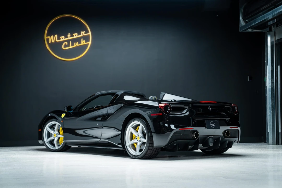 2016 Ferrari 488 Spider - Image 14 of 31