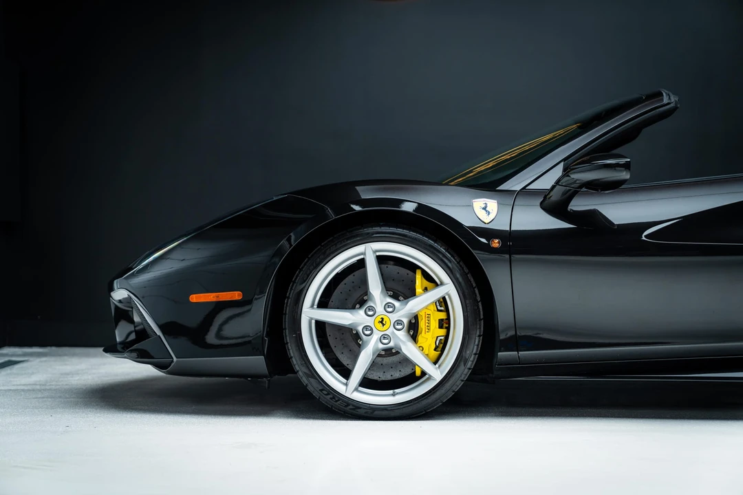 2016 Ferrari 488 Spider - Image 28 of 31