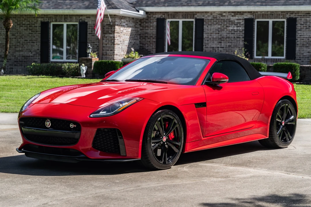 2017 Jaguar F-Type SVR 1st Gen - Image 8 of 31