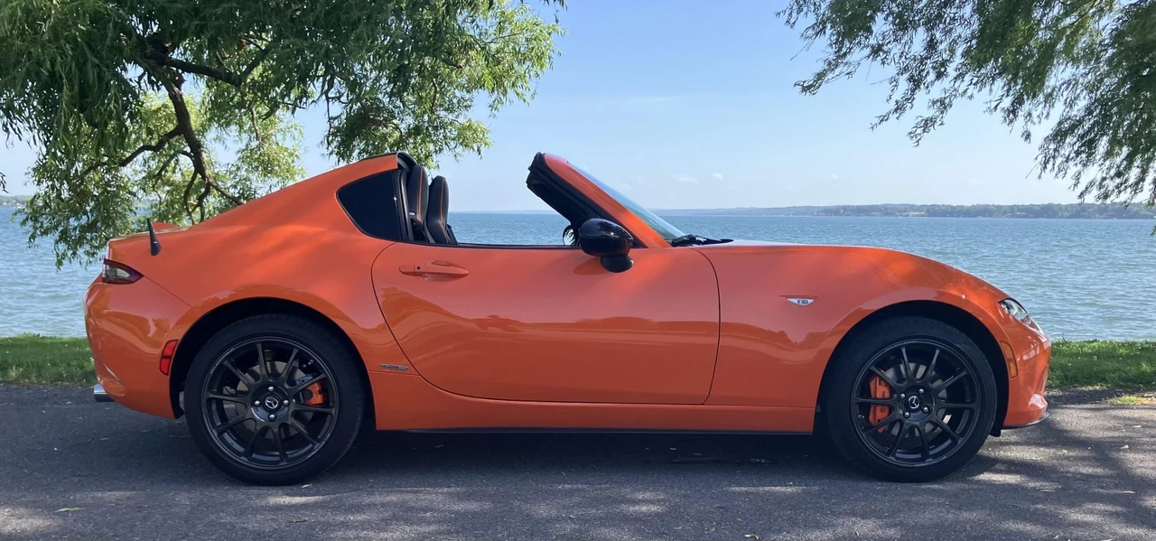 2019 Mazda ND MX-5 Miata - Image 19 of 31
