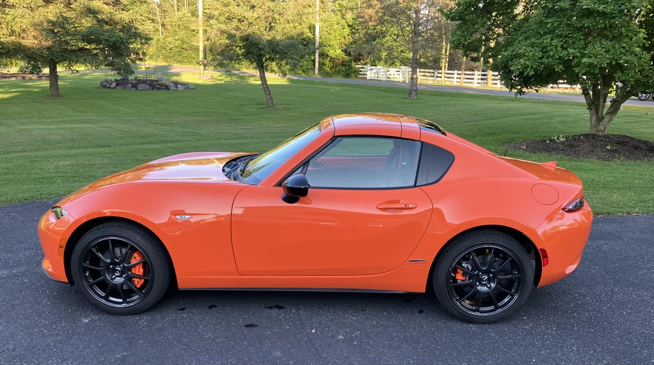 2019 Mazda ND MX-5 Miata - Image 4 of 31