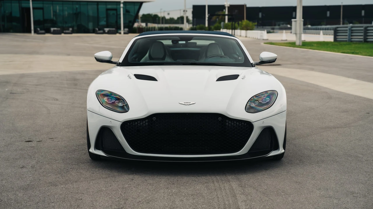 2020 Aston Martin DBS Superleggera - Image 23 of 31