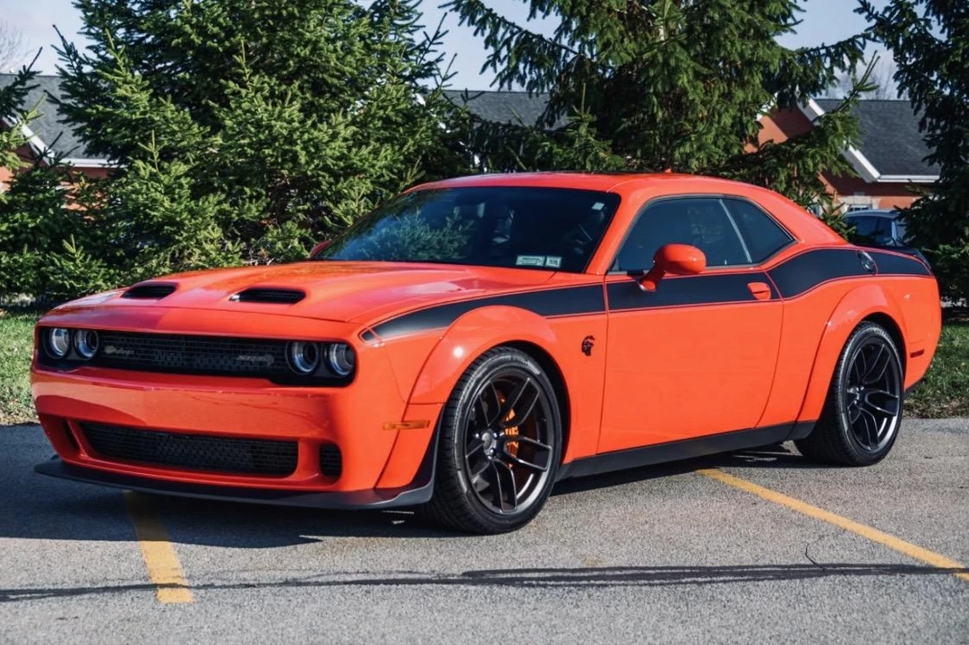 2023 Dodge Challenger SRT Hellcat 3rd Gen - Image 2 of 31