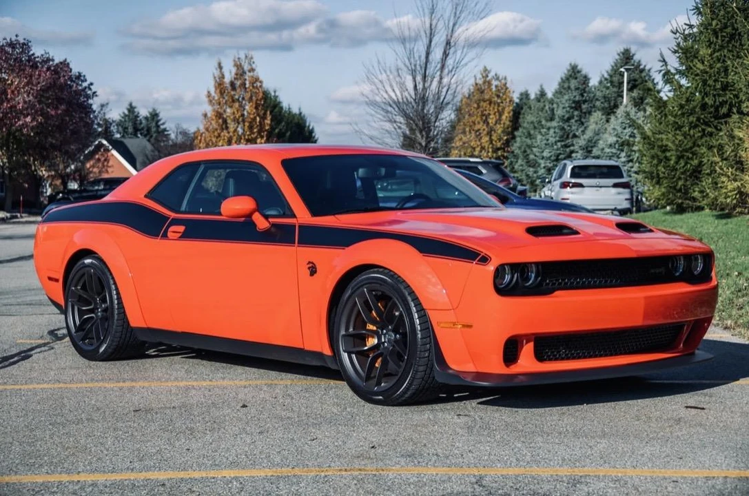 2023 Dodge Challenger SRT Hellcat 3rd Gen - Image 11 of 31