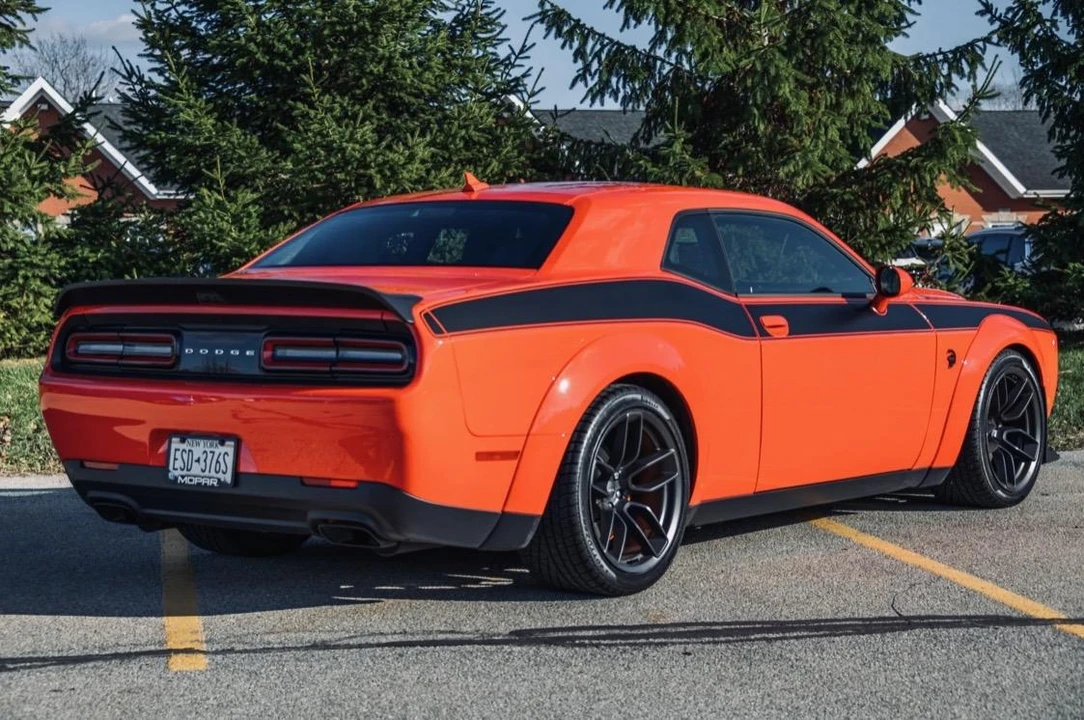 2023 Dodge Challenger SRT Hellcat 3rd Gen - Image 13 of 31