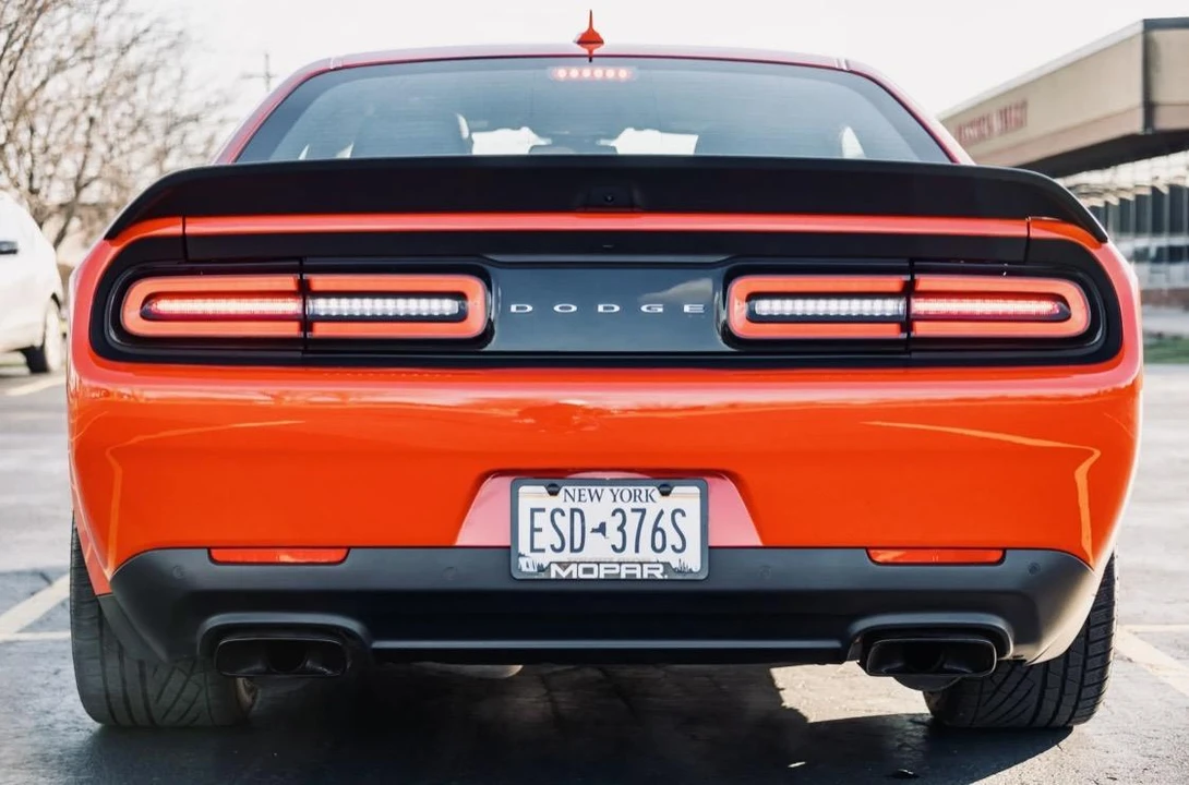 2023 Dodge Challenger SRT Hellcat 3rd Gen - Image 17 of 31