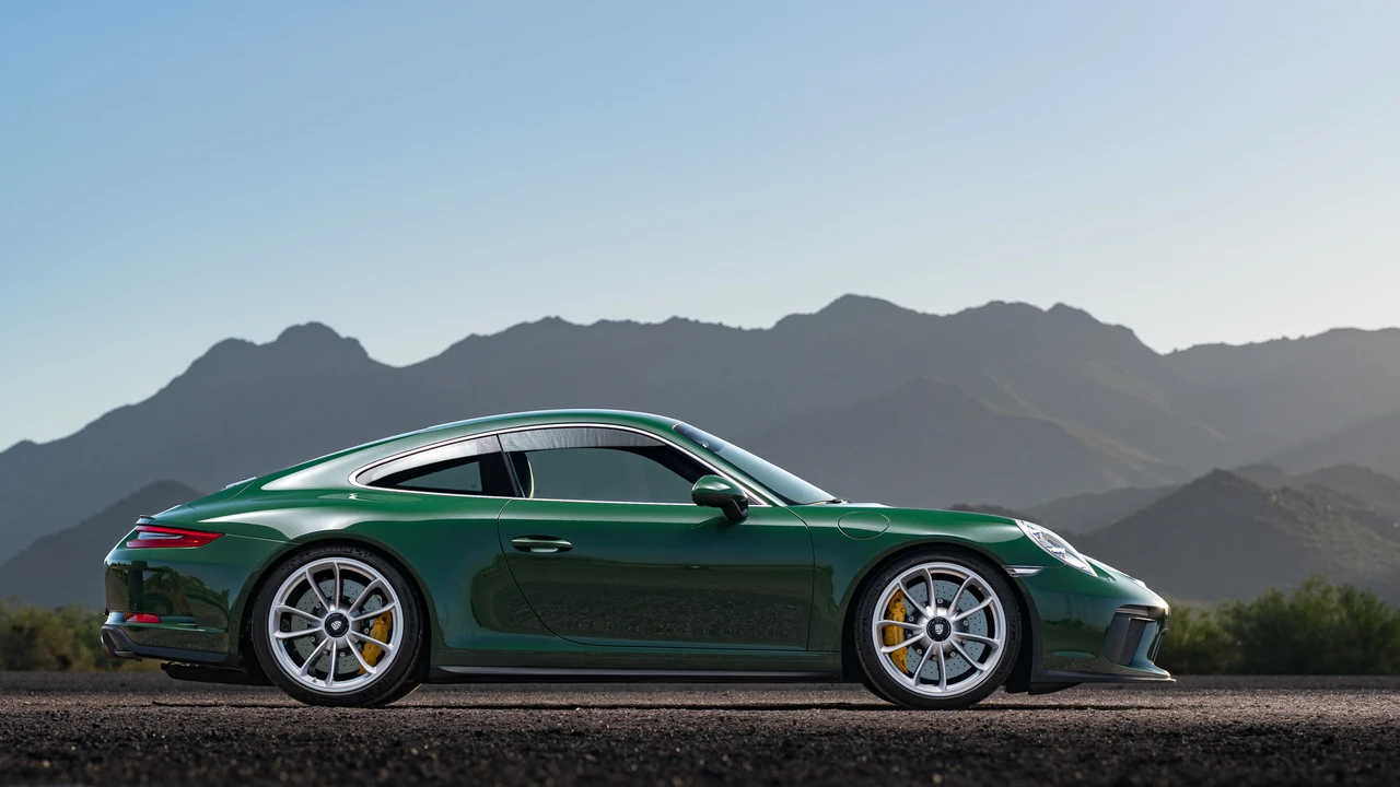 2018 Porsche 991 GT3 - Image 17 of 31
