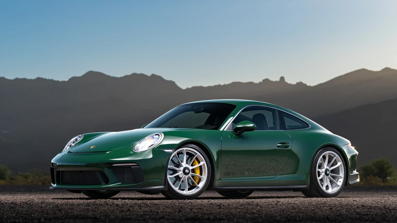 2018 Porsche 991 GT3 - Image 2 of 31