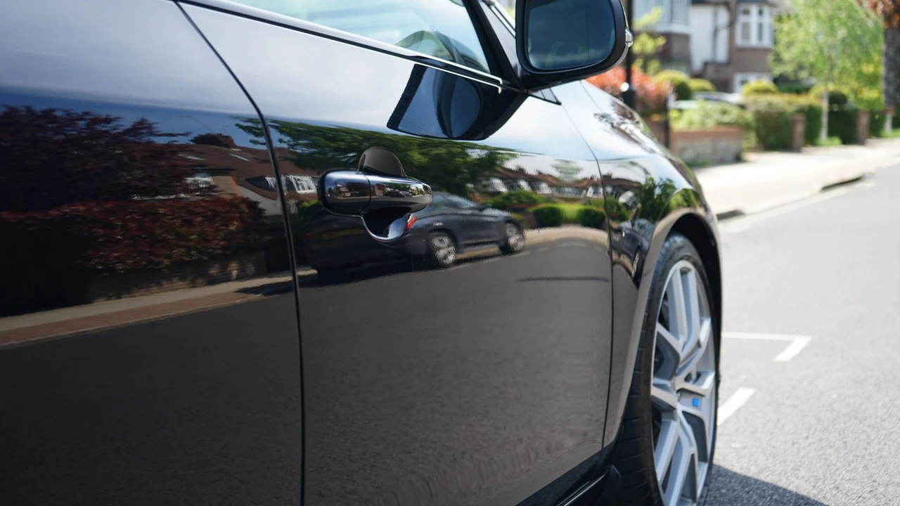2015 Volvo V60 1st Gen - Image 14 of 31