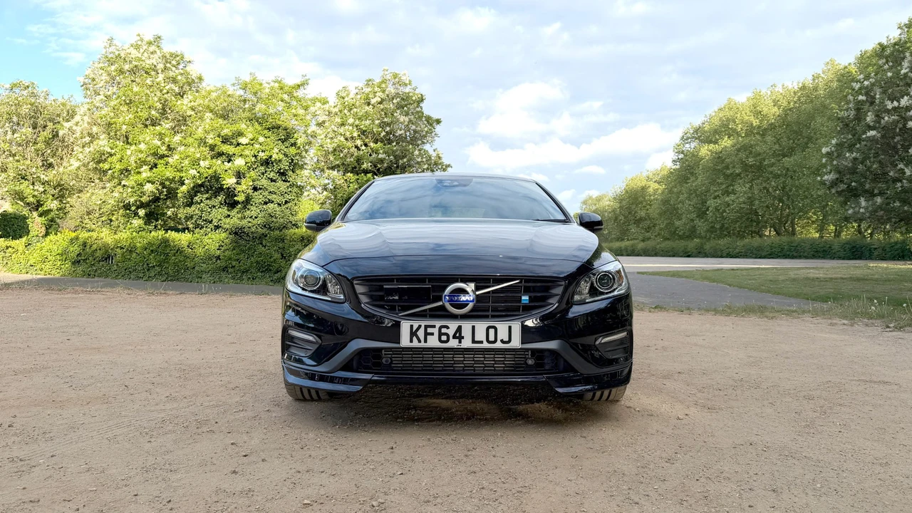 2015 Volvo V60 1st Gen - Image 3 of 31