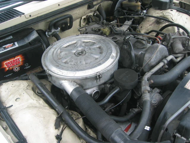 1982 Mercedes-Benz W123 Sedan - Image 28 of 31